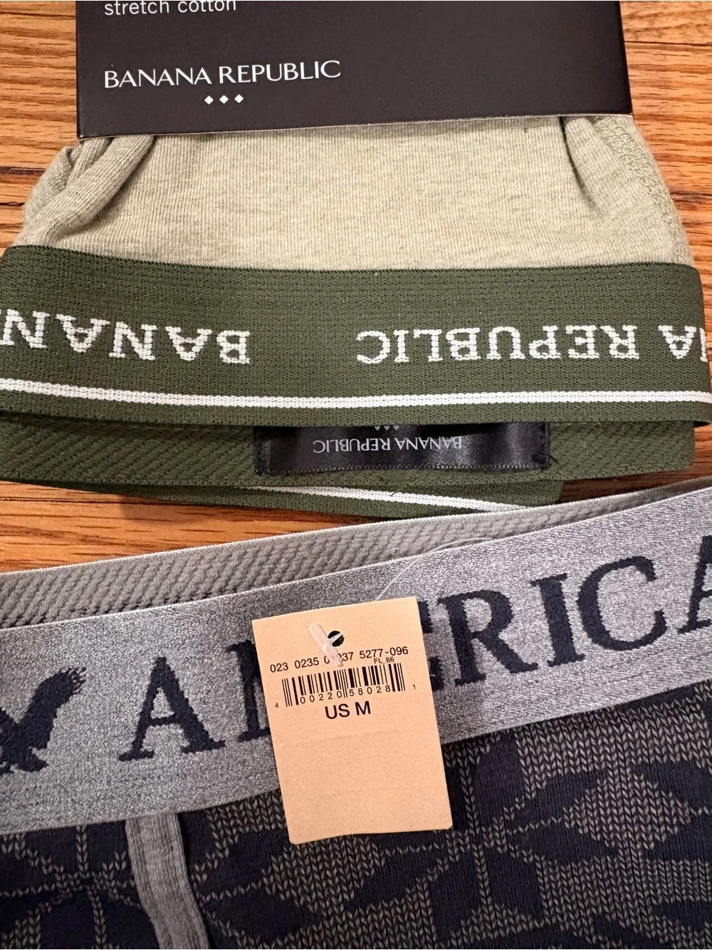 LOT of 3 NWT Men’s Boxer Briefs MEDIUM- American Eagle, Gap, BR Factory